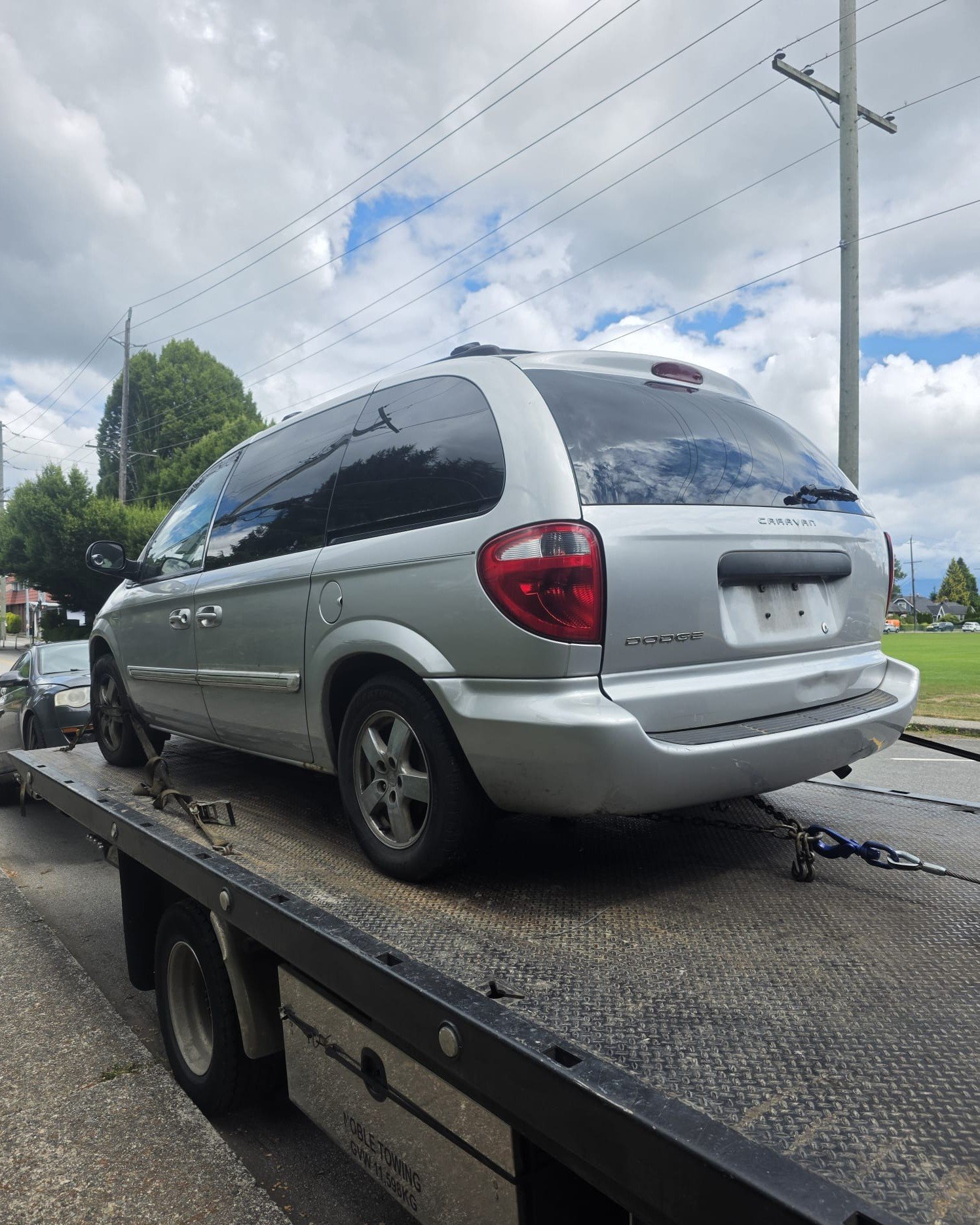 Damaged vehicle picked up for cash in Vancouver